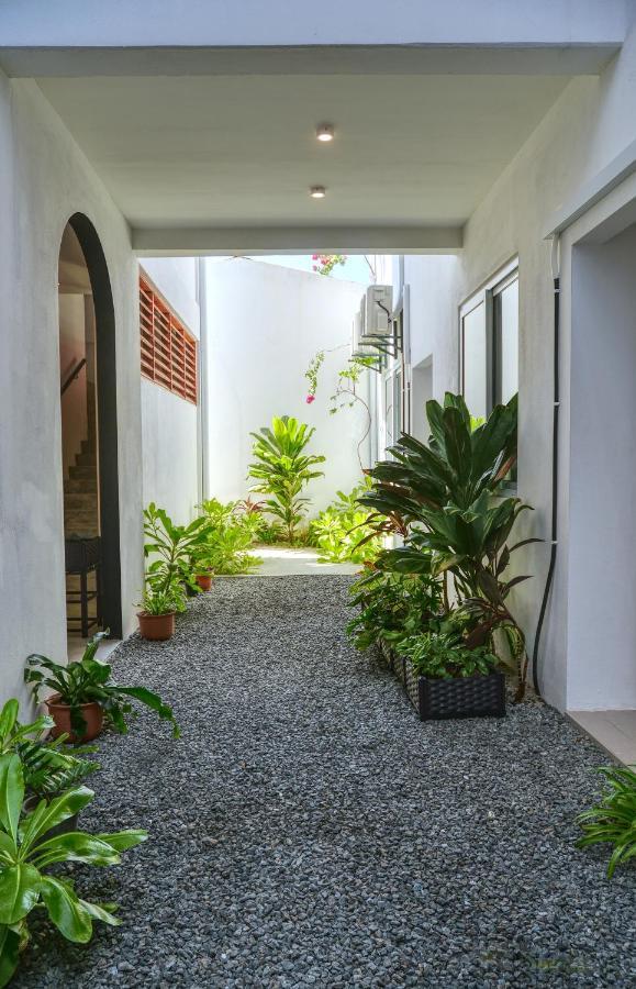 Island Ambience Hotel Maafushi Ngoại thất bức ảnh